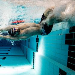 Neoprenanzug im Schwimmshop für kalte Gewässer